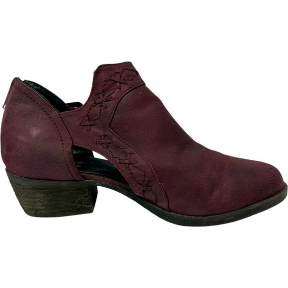 Not Rated Ankle Booties Womens 9 Burgundy Cutout Faux Leather Whimisgoth - Picture 2 of 15